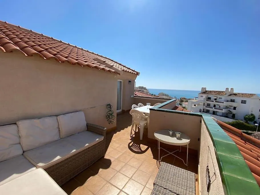 3 Bedroom Penthouse Close By Parque De La Paloma بينالماذينا إسبانيا
