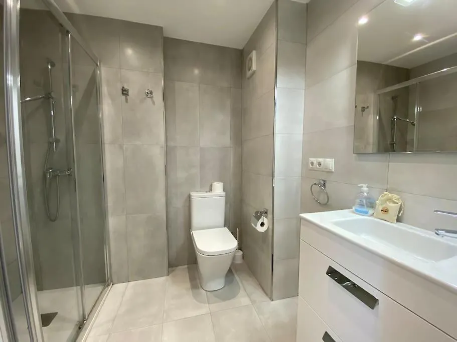 3 Bedroom Penthouse Close By Parque De La Paloma بينالماذينا شقة